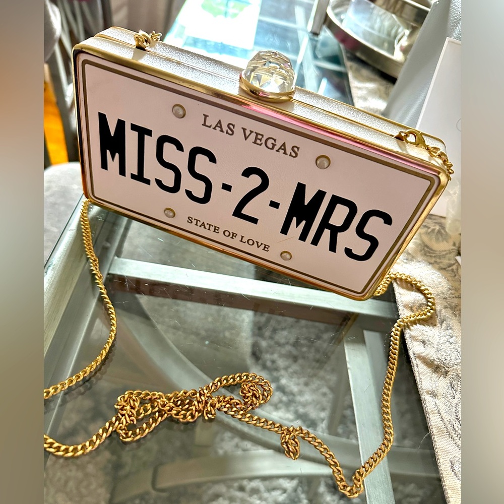 Aldo Miss To Mrs. Clutch for a lovely Bride!! Slight scratch in front.